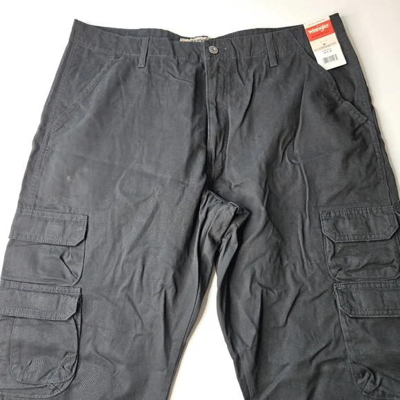 Wrangler Authentics Men's Premium Relaxed Fit Straight Leg Cargo Pant - Picture 2 of 8